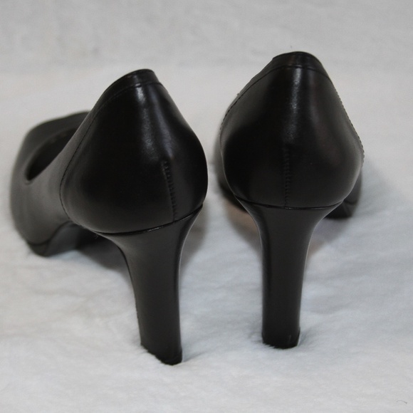 Banana Republic High Heels Shauna Open Toe Black Leather Pumps NEW in Box - Picture 4 of 6